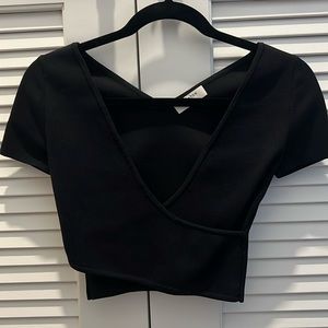Babaton Sculpt Cross Front Top
